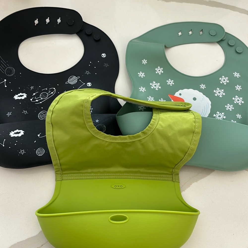 Set of 3 Silicone Bibs - Different brands